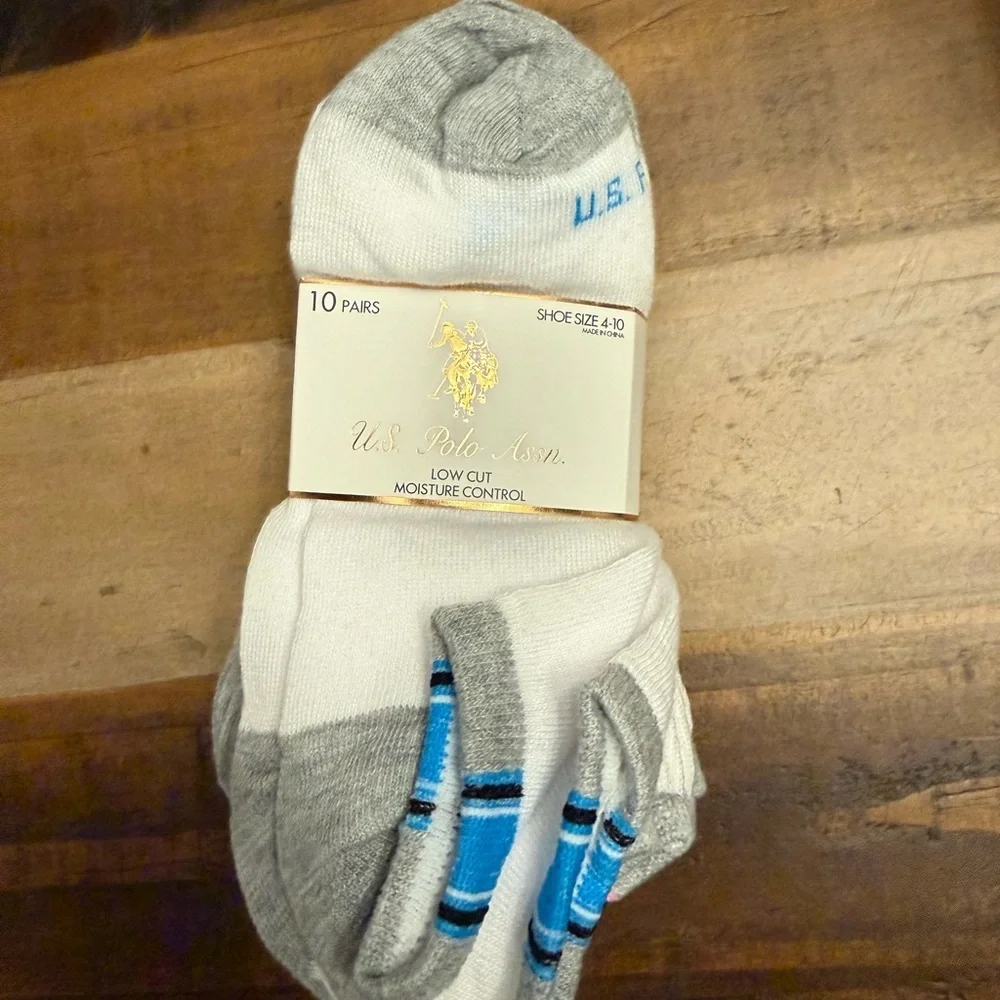 U.S. Polo Assn. Women’s Low Cut Moisture Control Socks 10 Pairs Gray White 4-10
